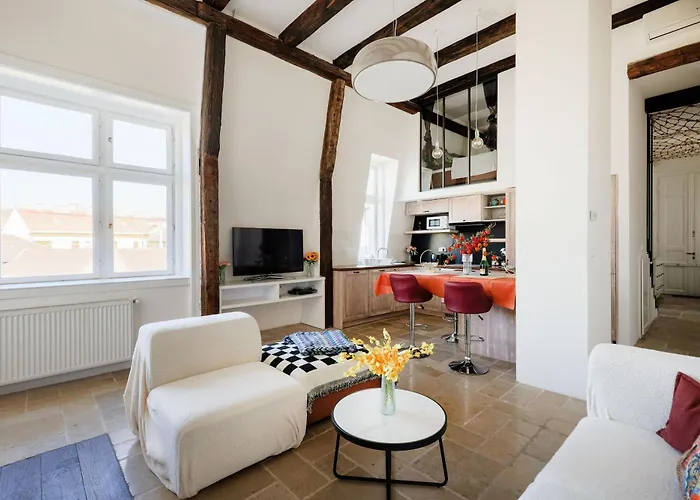 Charming Apartment By The Great Synagogue