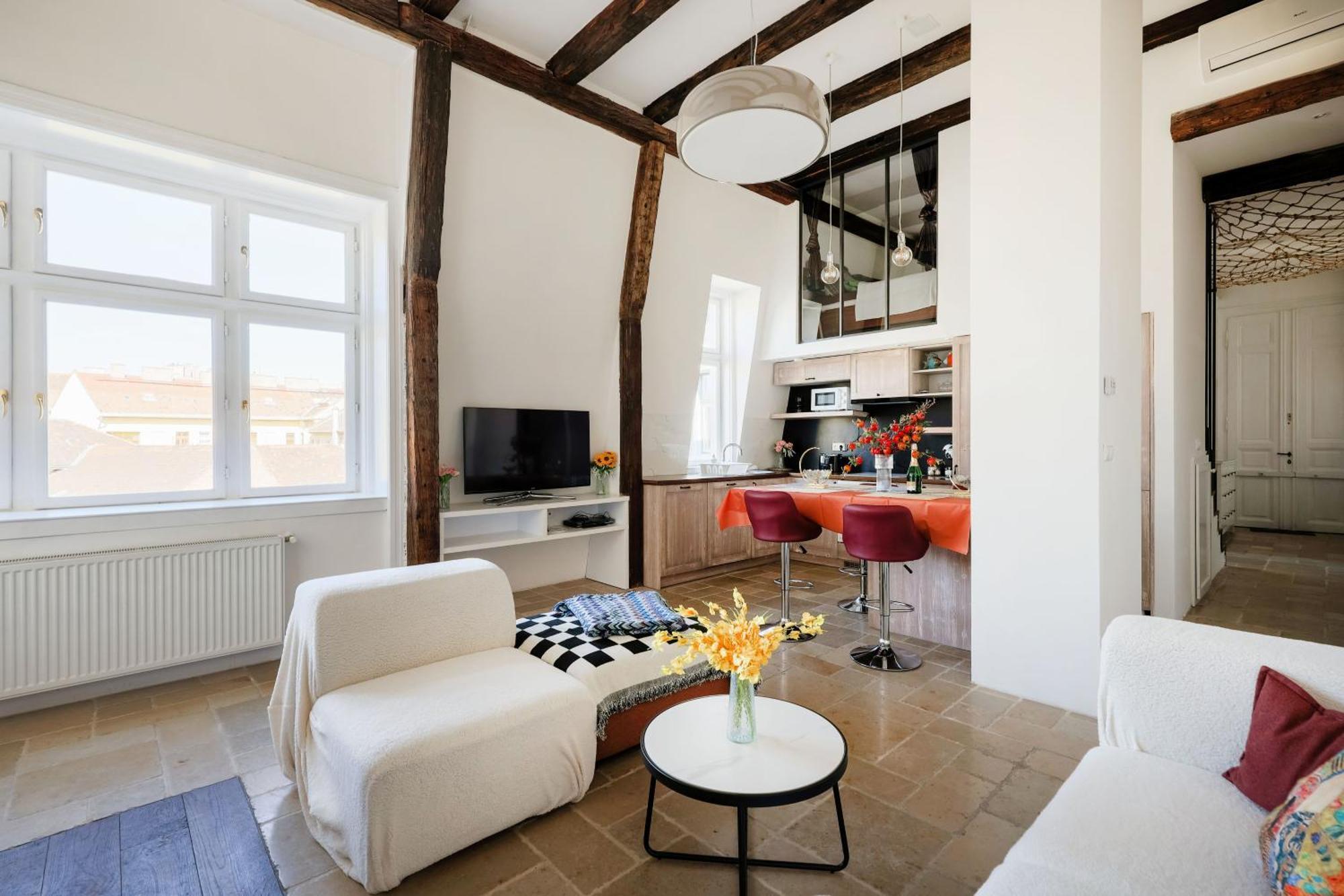 Charming By The Great Synagogue Appartement