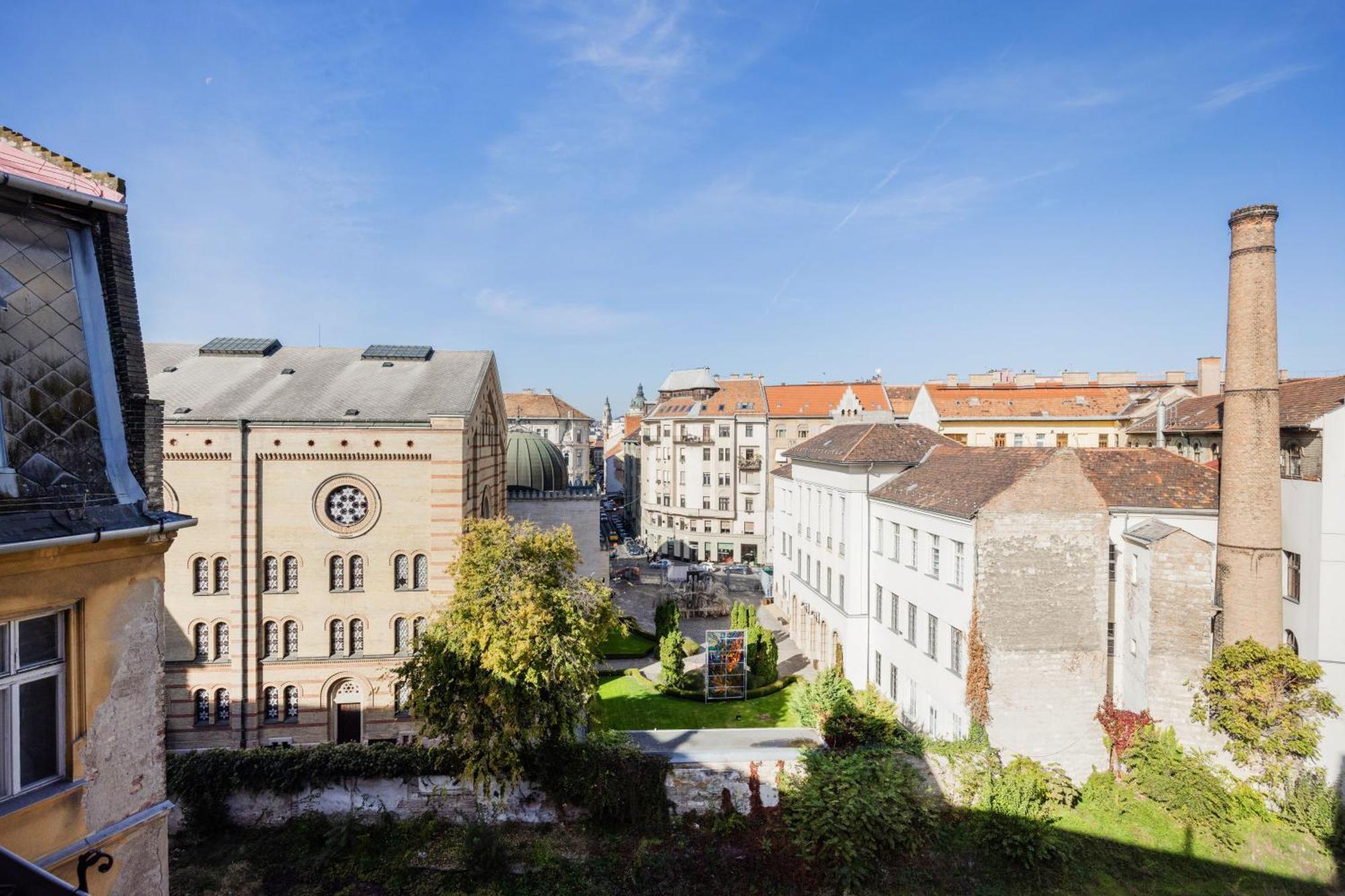 Charming By The Great Synagogue * Budapest